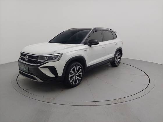 VOLKSWAGEN TAOS 1.4 250 TSI TOTAL FLEX HIGHLINE AUTOMÁTICO